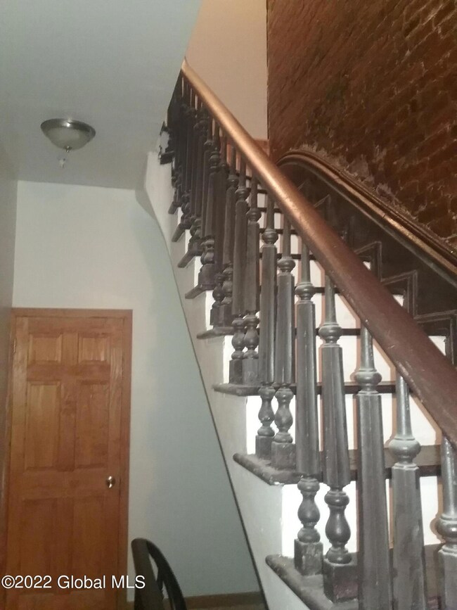 97 Ten Broeck St, Albany, NY 12210 - photo 4