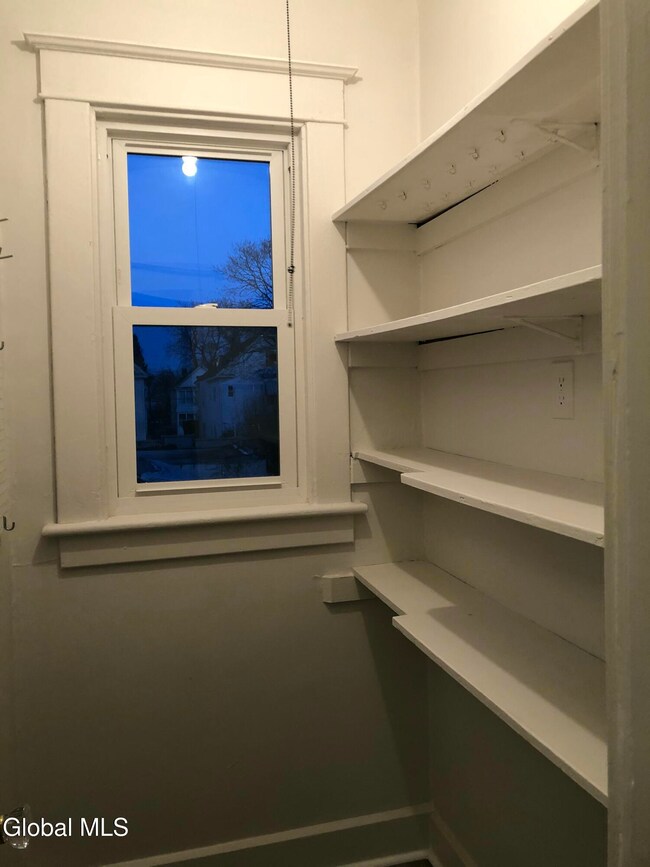 38 Harris Ave, Albany, NY 12208 - photo 7