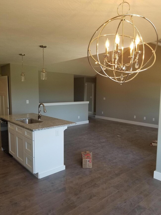 821 E Crystal Ave, Nixa, MO 65714 - photo 3