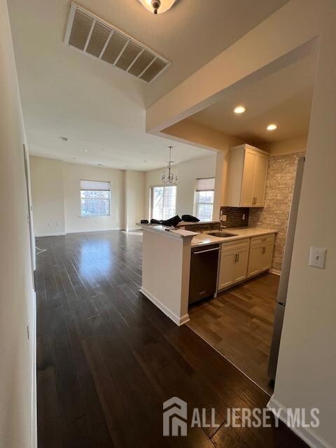 637 Strassle Way, South Plainfield, NJ 07080 - photo 2