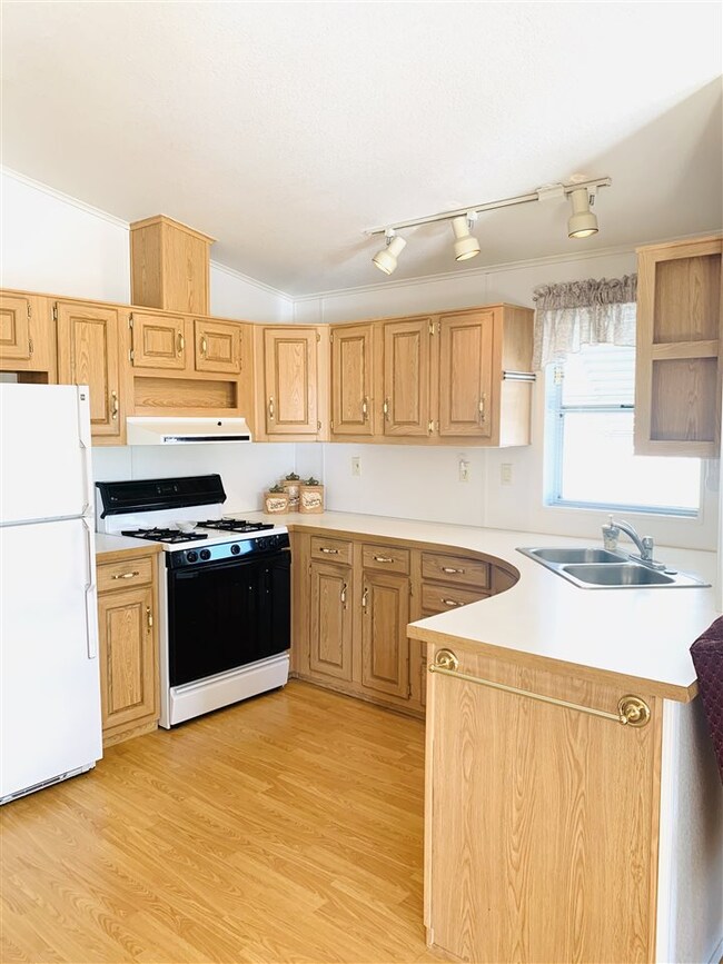 13476 E 47th St, Yuma, AZ 85367 - photo 3