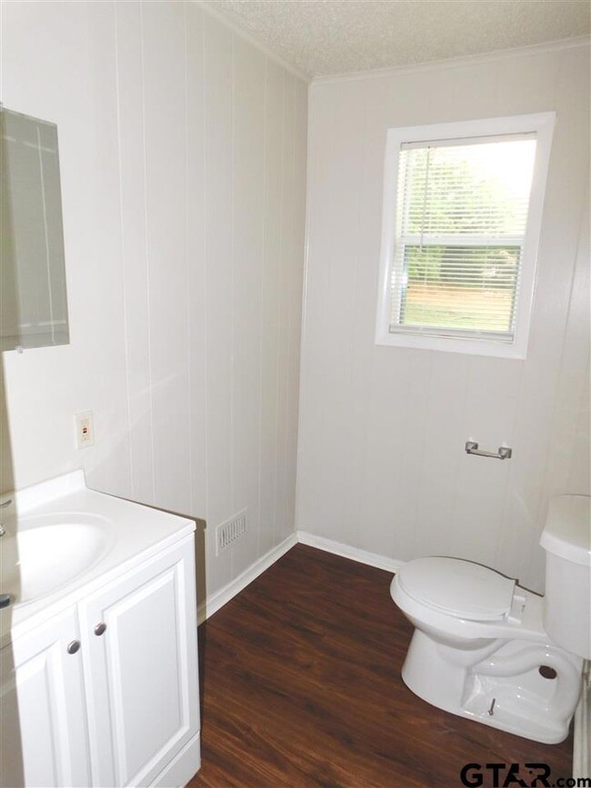 2912 2912 New Copeland, Tyler, TX 75701 - photo 2