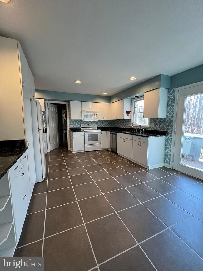 1487 Cedarhurst Rd, Shady Side, MD 20764 - photo 4