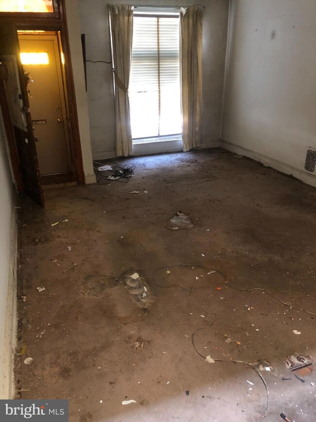 1917 E Lafayette Ave, Baltimore, MD 21213 - photo 4