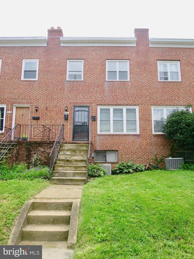 6221 Frederick Rd, Catonsville, MD 21228 - photo 2