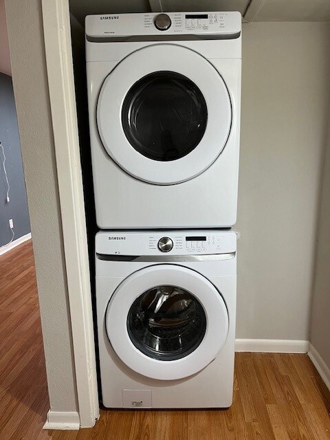 Full Size Washer and Dryer