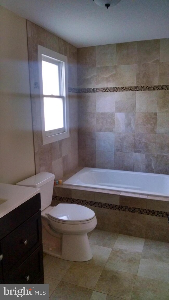 324 S Commerce St, Centreville, MD 21617 - photo 5