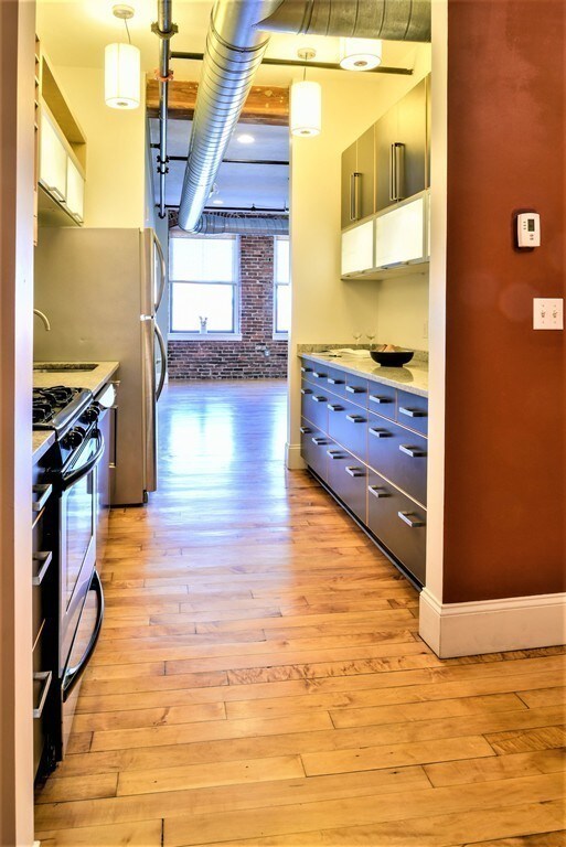 281 Essex St unit 305, Salem, MA 01970 - photo 6