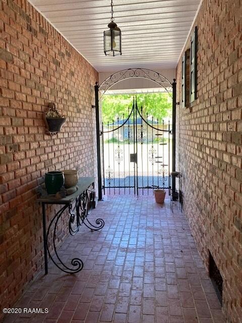 breezeway 1
