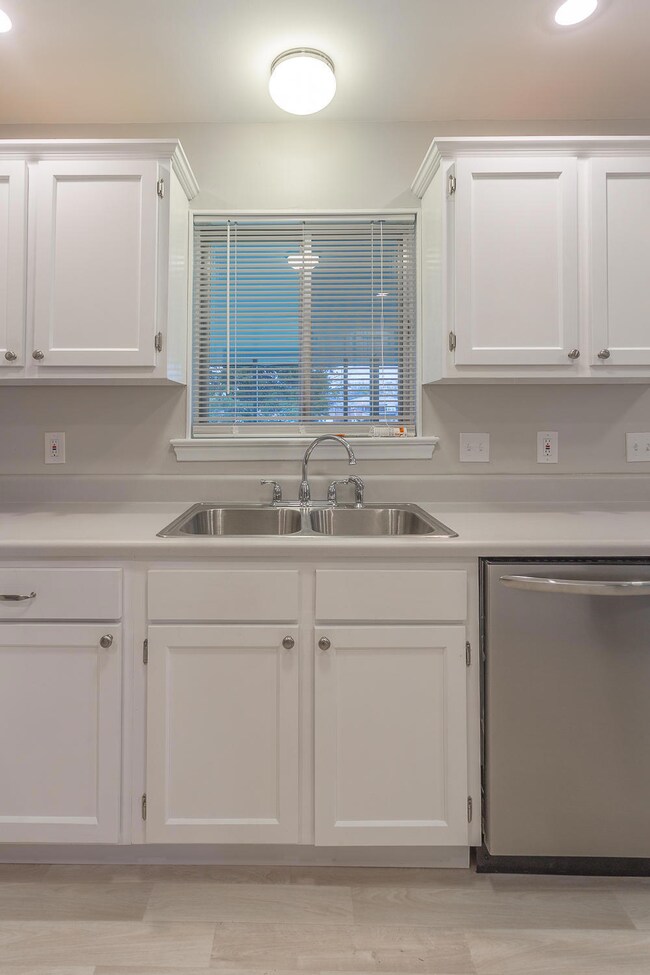 207 Gilbert-42