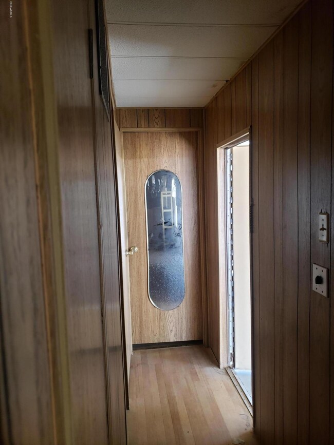 Guest Bedroom & Hall