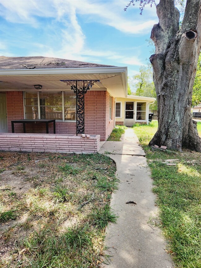 3613 Rychlik Rear Dr, Rosenberg, TX 77471 - photo 2