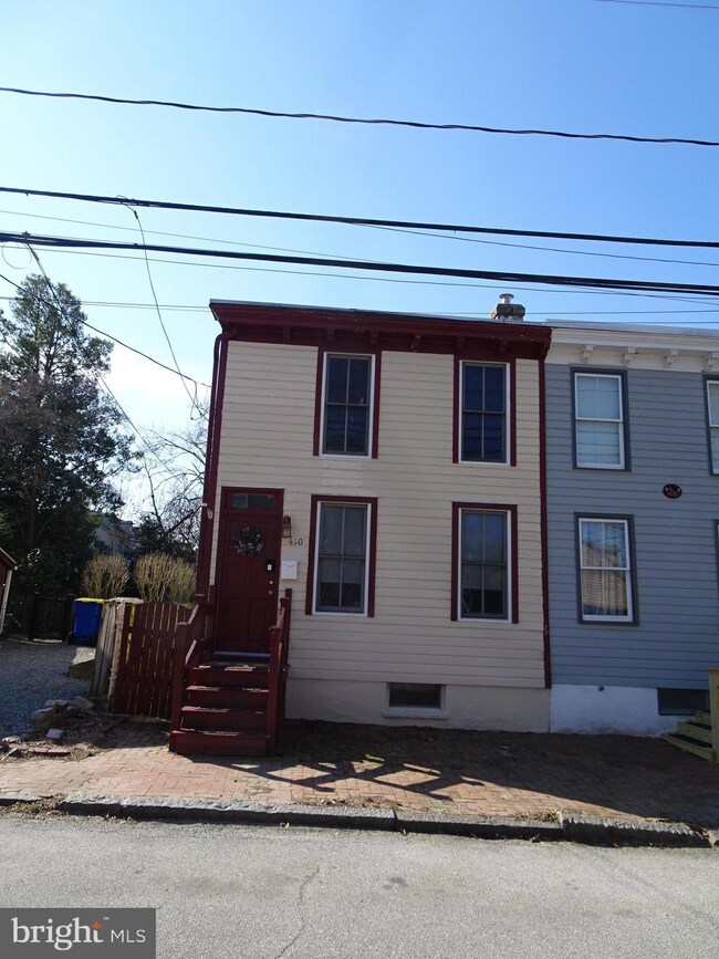 410 Harmony St, New Castle, DE 19720 - photo 2