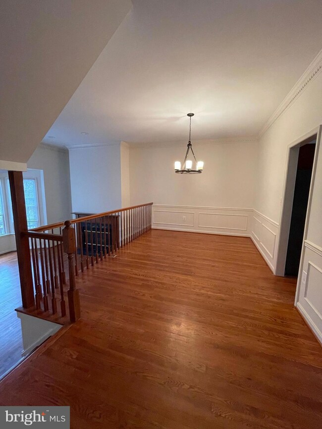 2061 Van Tuyl Place, Falls Church, VA 22043 - photo 2