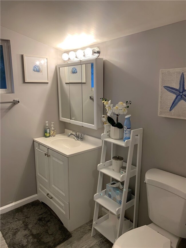 22041 Viscanio Rd, Woodland Hills, CA 91364 - photo 4