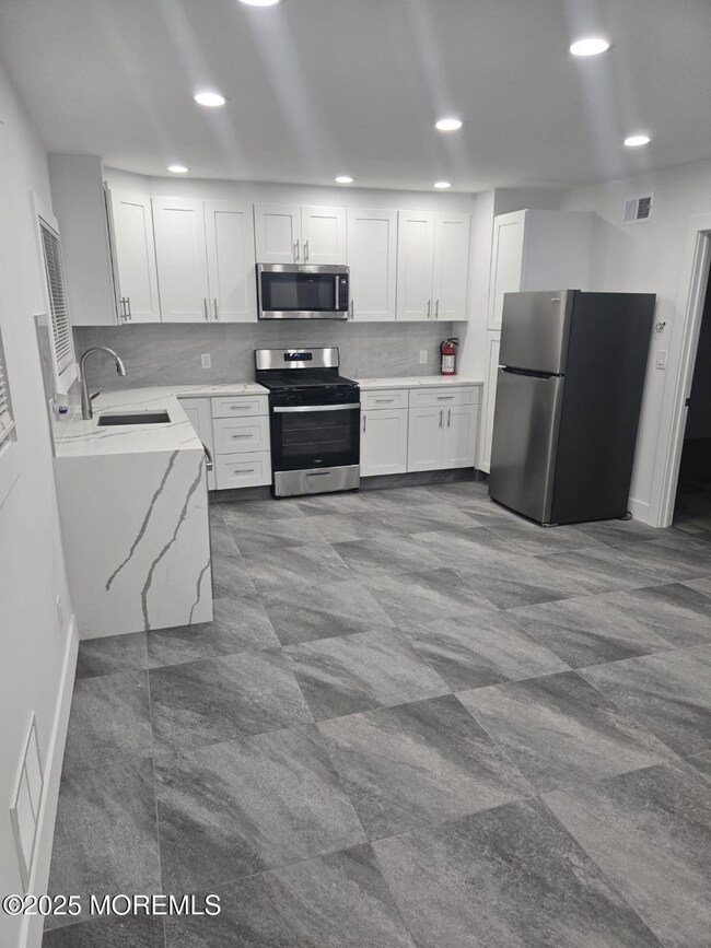 186 Coleman Ave unit C&D, Long Branch, NJ 07740 - photo 6