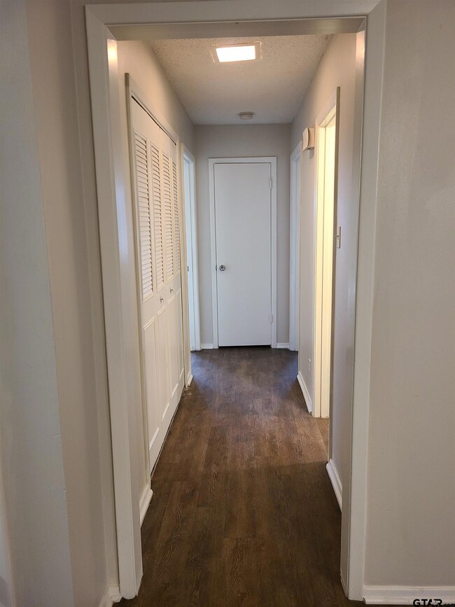 406 Boyd Ln, Tyler, TX 75703 - photo 6