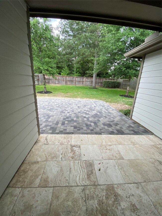 210 Emory Birch, Montgomery, TX 77316 - photo 6