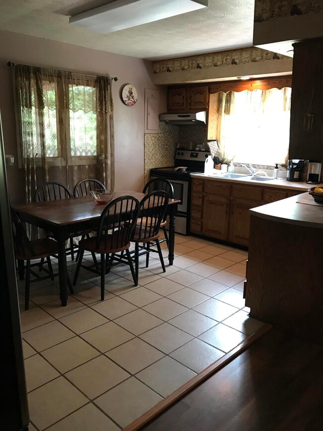 6970 Rush Branch Rd, Somerset, KY 42501 - photo 2