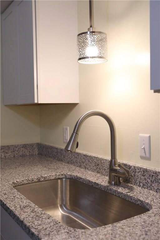 202 Arthurs Way unit 202, Pascoag, RI 02859 - photo 4