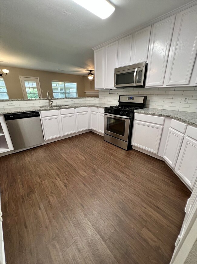 32114 Willow Creek Park, Conroe, TX 77385 - photo 6