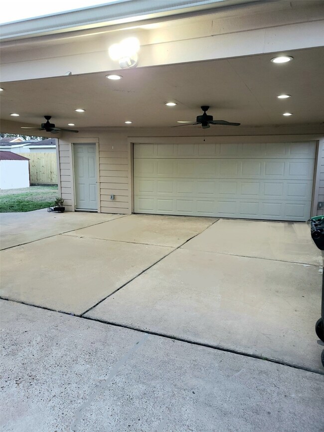 8206 Gulf Tree Ln, Houston, TX 77075 - photo 6