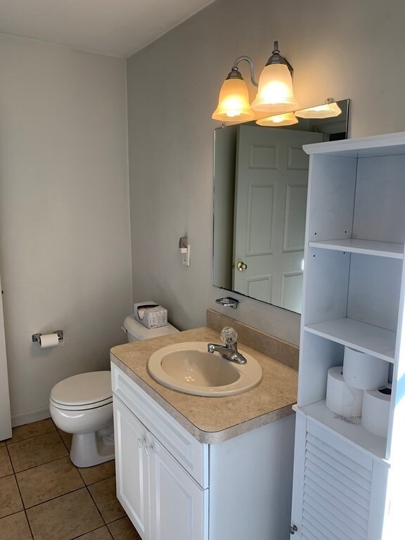 241 Main St unit 4, Rutland, MA 01543 - photo 3