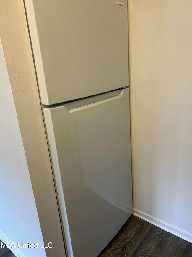 226 Lakeside Villa unit D, Diamondhead, MS 39525 - photo 6