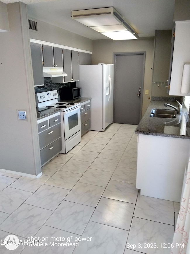 KITCHEN.2