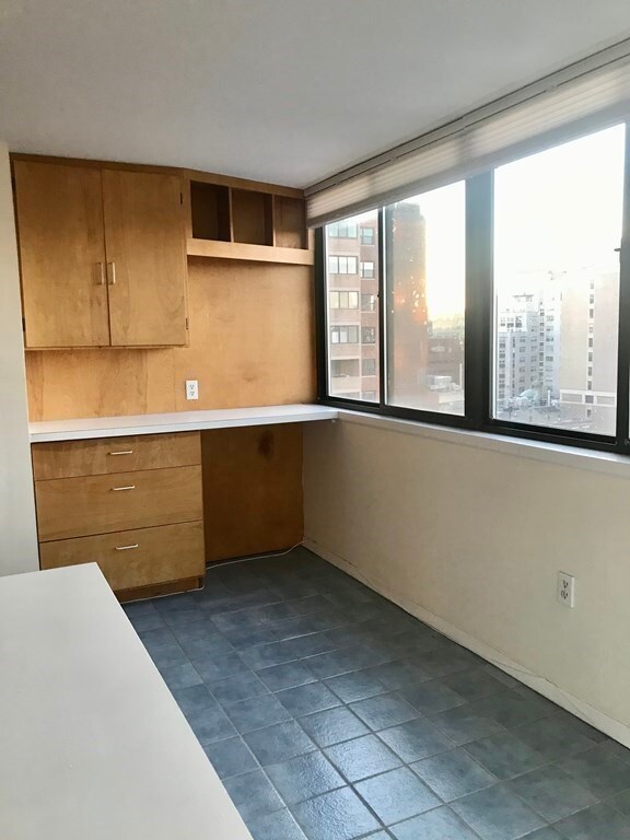 9 Hawthorne Place unit 14C, Boston, MA 02114 - photo 3