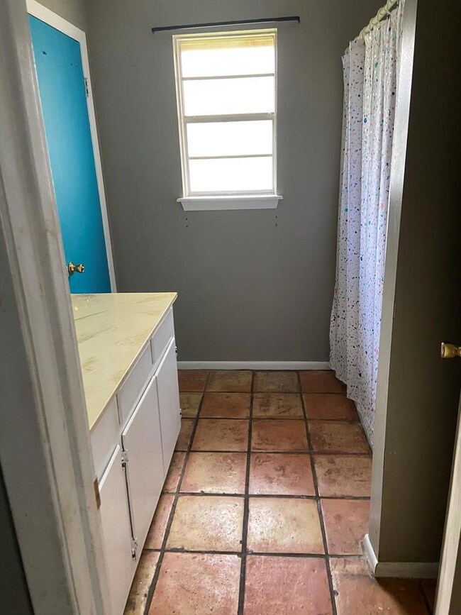 4120 Heatherglen St, Bay City, TX 77414 - photo 6