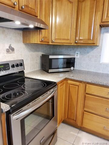 3545 Magellan Cir unit 3535, Miami, FL 33180 - photo 7