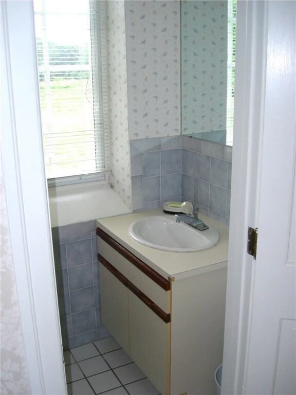 46 Shadow Farm Way, Wakefield, RI 02879 - photo 6