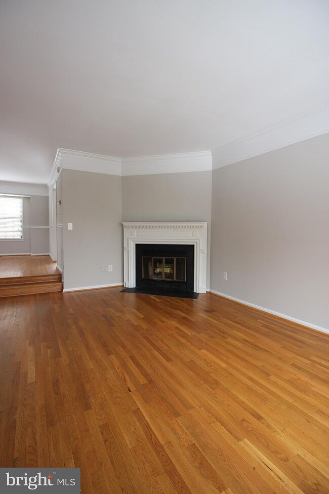13501 Sequoia Lea Dr, Clifton, VA 20124 - photo 2