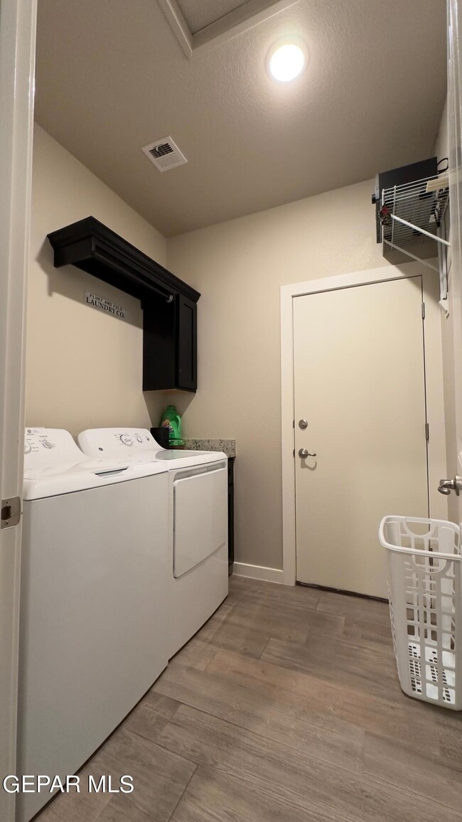 13916 Villa Vista Ave, Horizon City, TX 79928 - photo 5