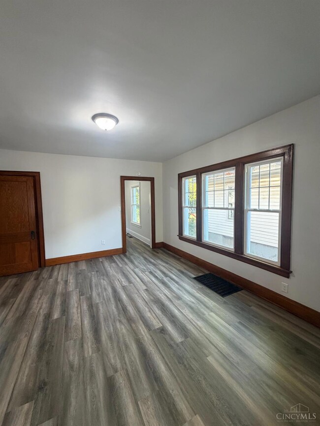 1019 Kunz Ave, Middletown, OH 45044 - photo 7