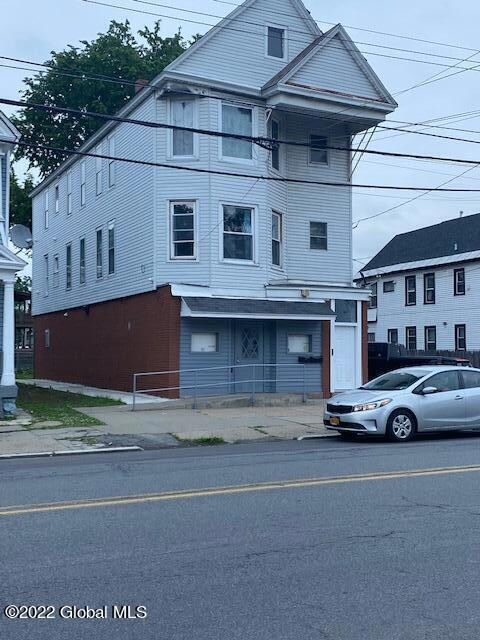 975 Albany St unit 2, Schenectady, NY 12307 - photo 3