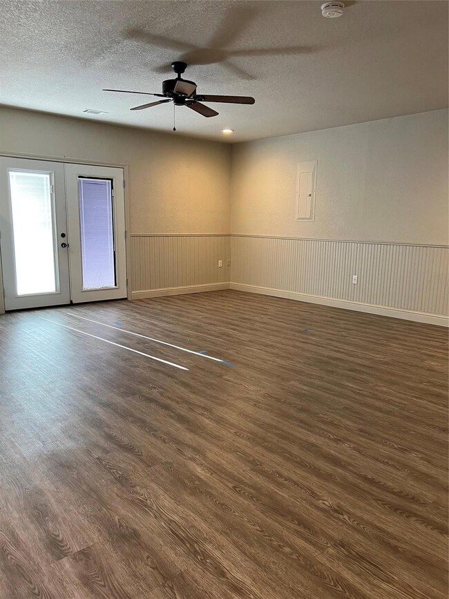 1316 Inlet Dr, Azle, TX 76020 - photo 5