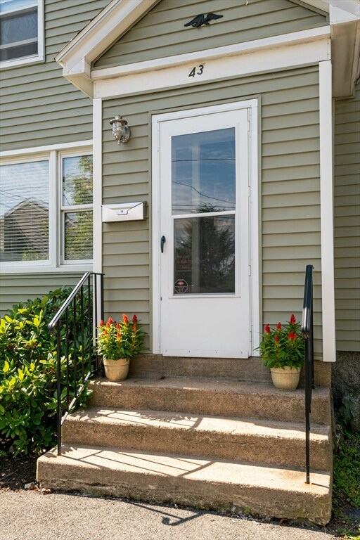 43 Irving St, Salem, MA 01970 - photo 3