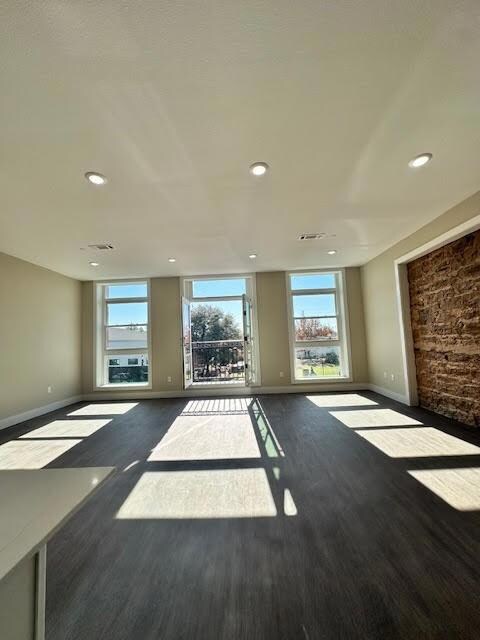 323 W Main St unit 200, Denison, TX 75020 - photo 2