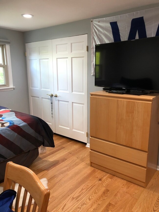 3926 Michael Ln, Glenview, IL 60026 - photo 2