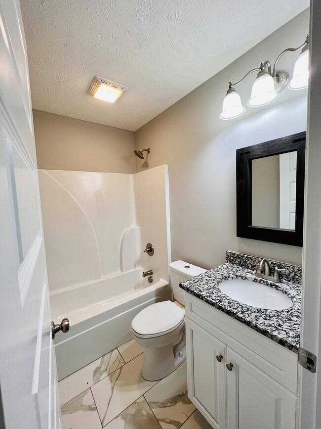 404 Rose Ln, Shelbyville, TN 37160 - photo 5