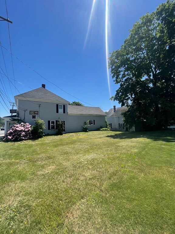 2020 Lakeview Ave, Dracut, MA 01826 - photo 3