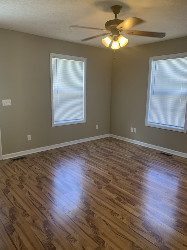 206 John Mark Ct, Manchester, TN 37355 - photo 3