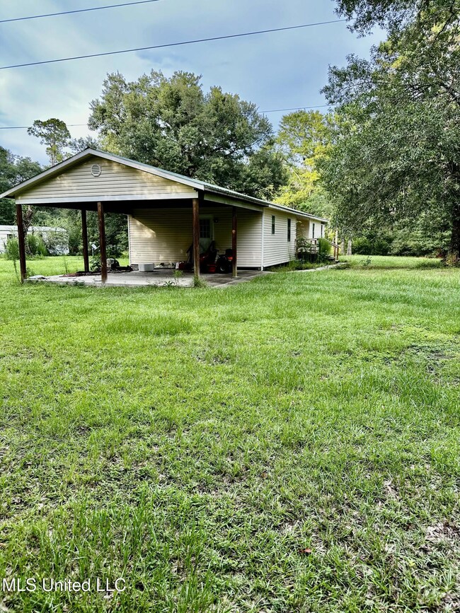 110 Tom Stringfellow Rd, Lucedale, MS 39452 - photo 6