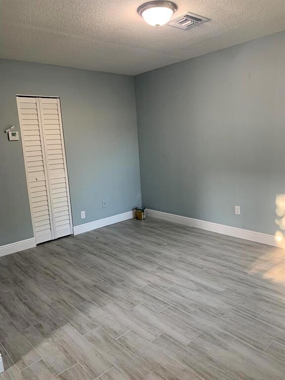 3011 Windsor Ave unit 3, West Palm Beach, FL 33407 - photo 4