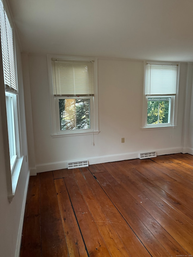 259 Old Whitfield St unit 1, Guilford, CT 06437 - photo 4