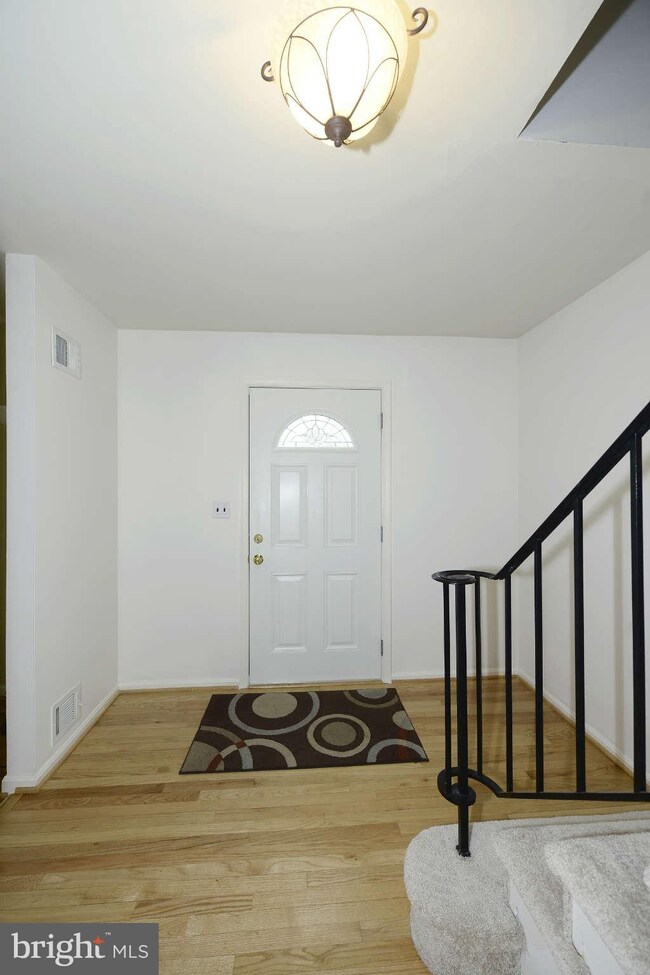 404 Scott Dr, Silver Spring, MD 20904 - photo 3