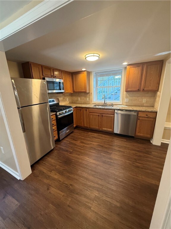 104 John St, Providence, RI 02906 - photo 4