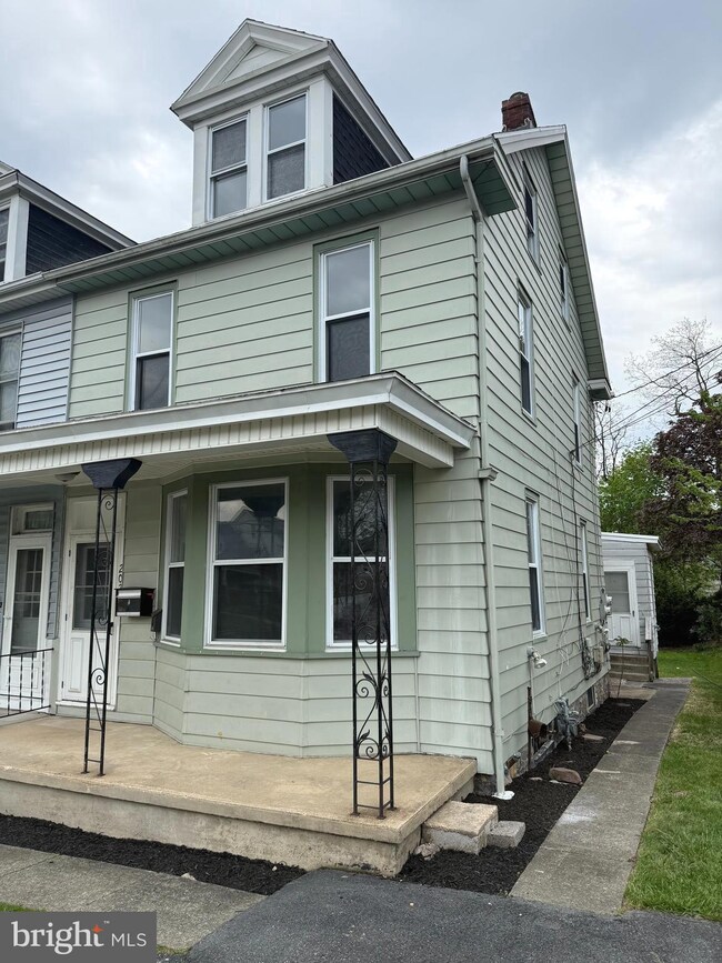 202 E Cumberland Rd, Enola, PA 17025 - photo 2